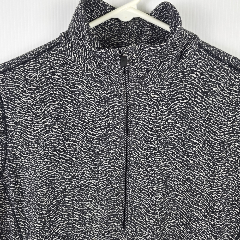Lululemon Women's Outrun 1/2 Zip Running Luon Ripple Jacquard Black White Size ? - Picture 4 of 16